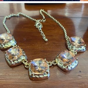 Vintage Peachy Pink Glass Necklace in Gold Tone Size 17-1/2 inches